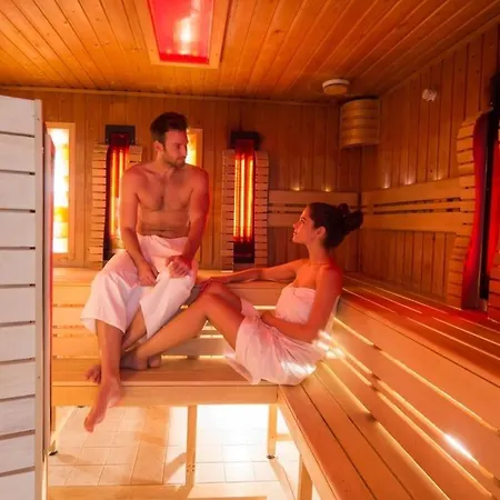 酒店 萨尔瓦尔维塔尔梅德酒店 Sárvár